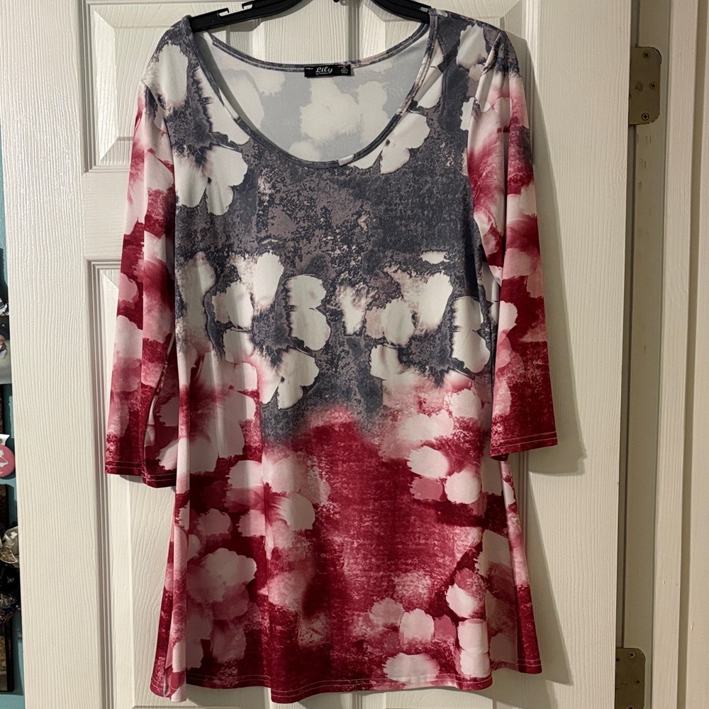 Chic Women's Red and Gray Tunic Top